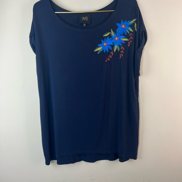 W5 Navy Embroidered Short Sleeve Top - Picture 2 of 4